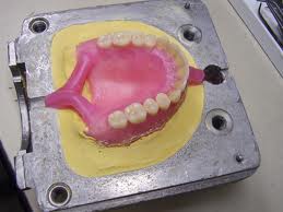 Изготовление зубного протеза